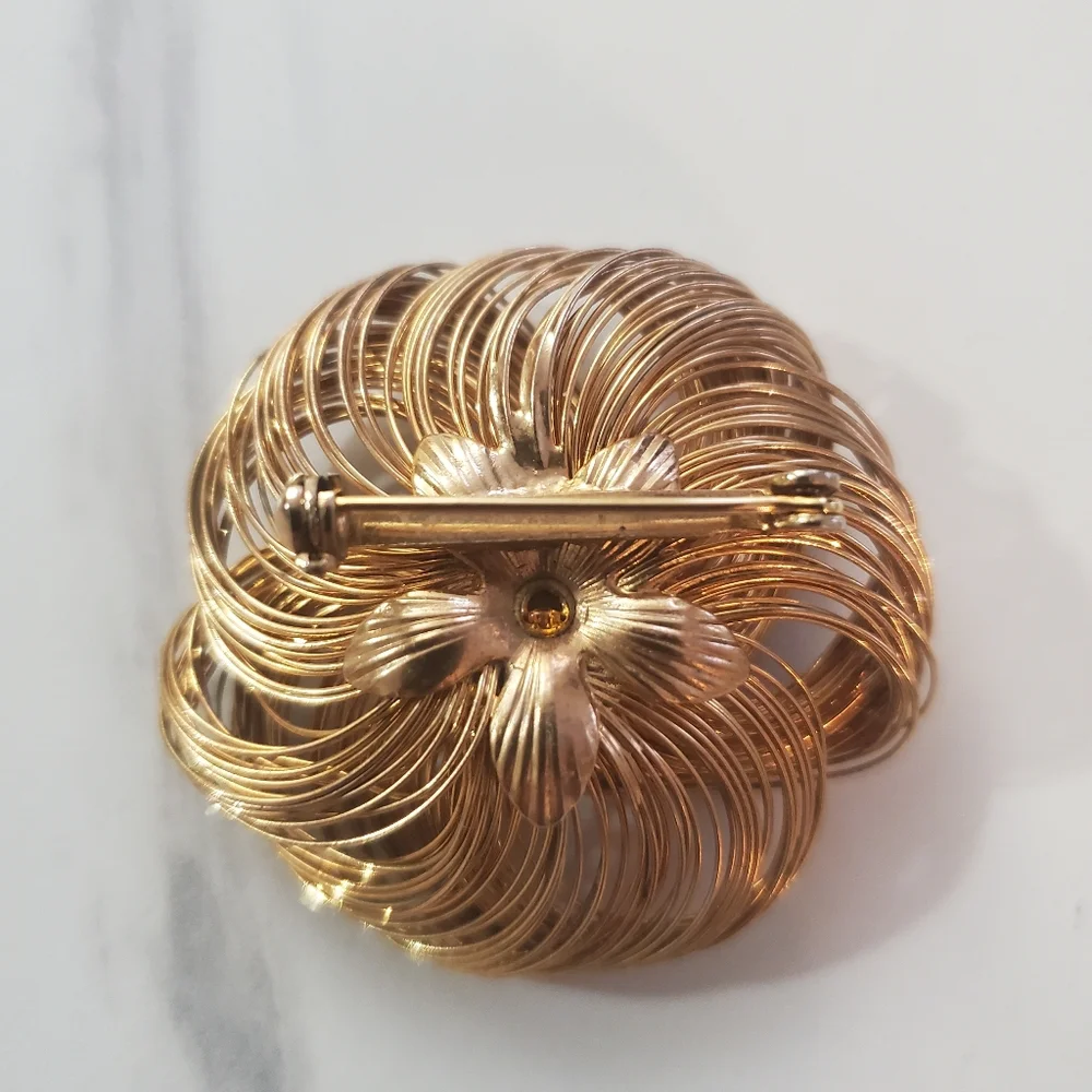Vintage Wire Spiral Flower Brooch